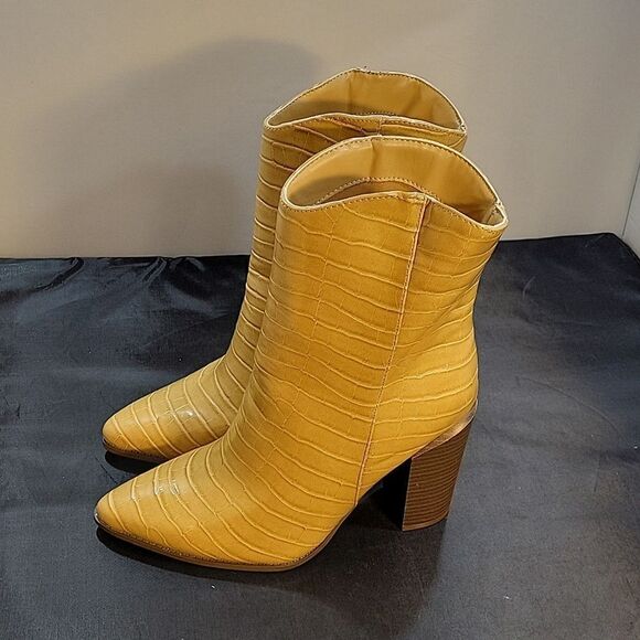 BRAND NEW QUPID POINTED TOE LEOPARD PRINT WOMEN"S BLOCK HEEL BOOT - Picture 6 of 13